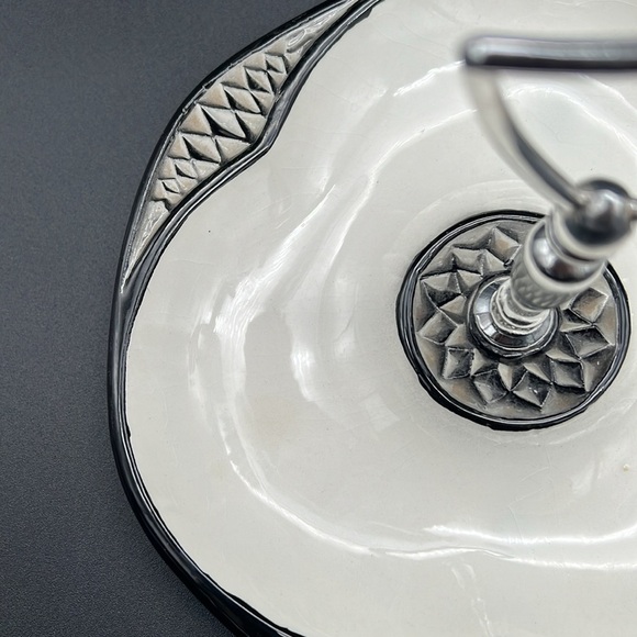 USA Pottery Vintage Nut / Candy Dish - Picture 4 of 7